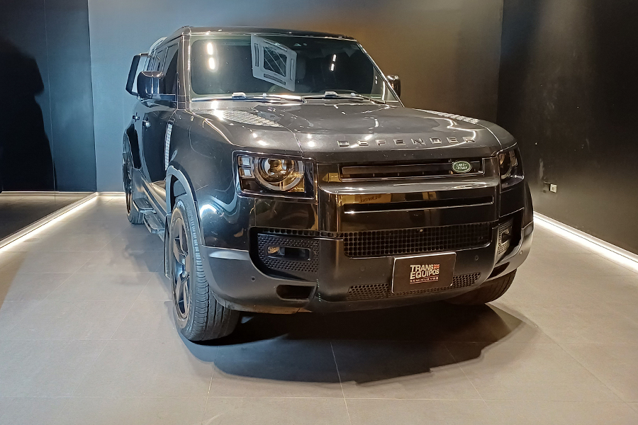 Defender 110 P400 HSE