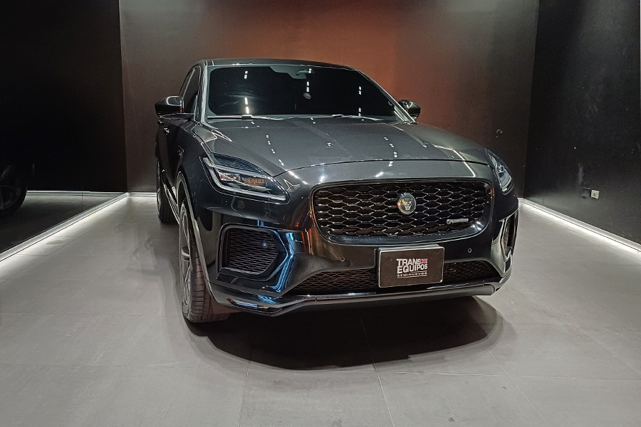 Jaguar E-PACE P250 R-Dynamic SE 