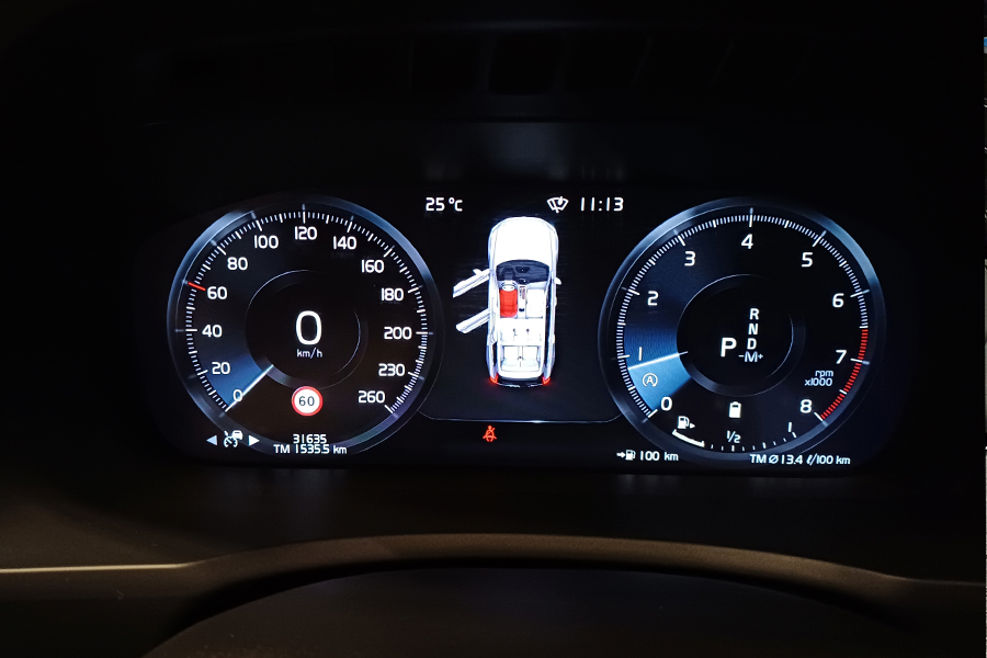 Volvo XC90 B6