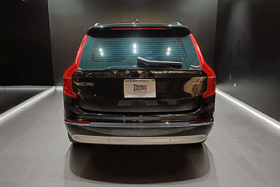 Volvo XC90 B6
