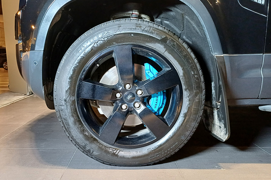 Defender 110 P400 HSE