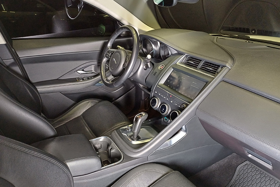 Jaguar E-Pace P250 S