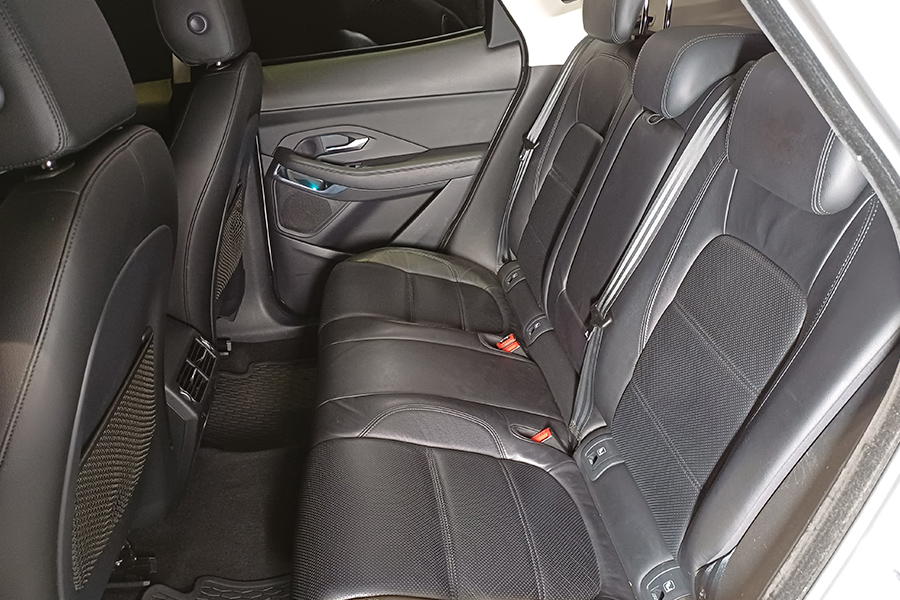 Jaguar E-Pace P250 S