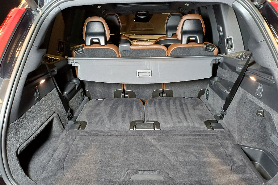 Volvo XC90 B6
